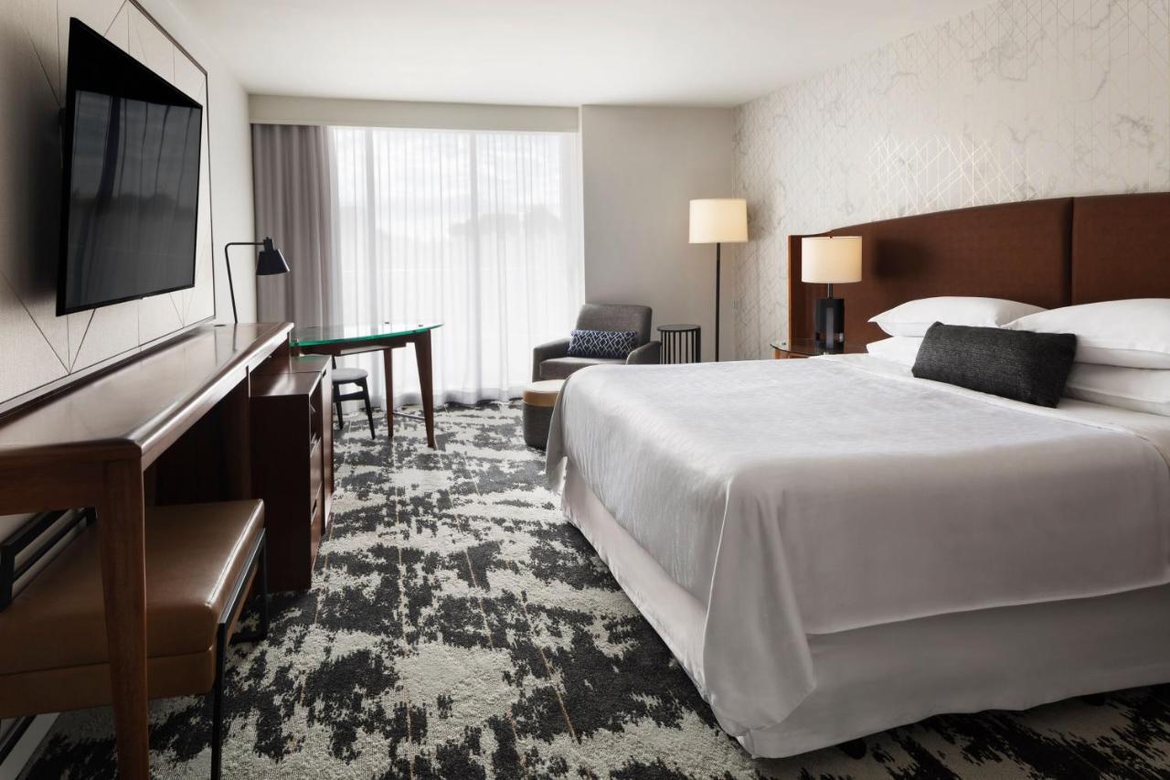 ריצ'מונד Sheraton Vancouver Airport Hotel מראה חיצוני תמונה