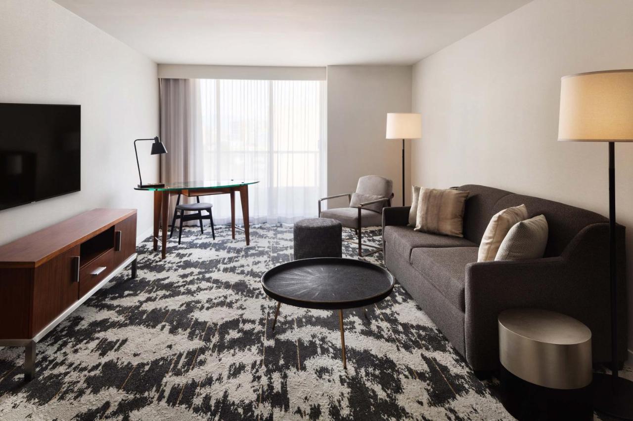 ריצ'מונד Sheraton Vancouver Airport Hotel מראה חיצוני תמונה