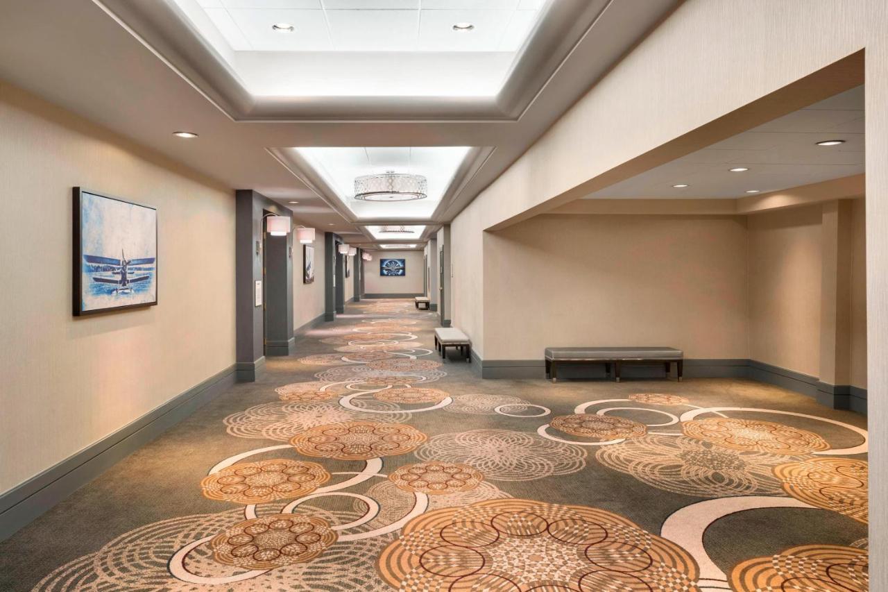 ריצ'מונד Sheraton Vancouver Airport Hotel מראה חיצוני תמונה