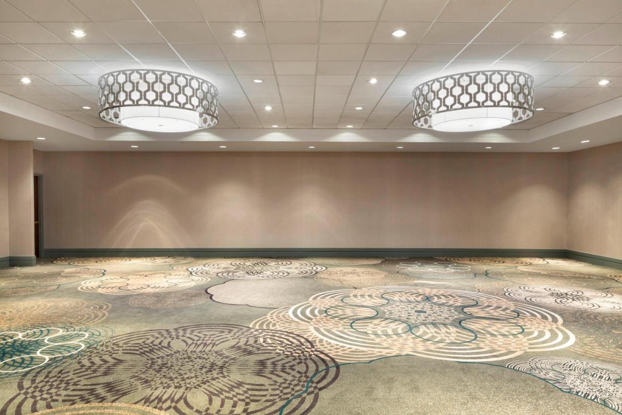 ריצ'מונד Sheraton Vancouver Airport Hotel מראה חיצוני תמונה