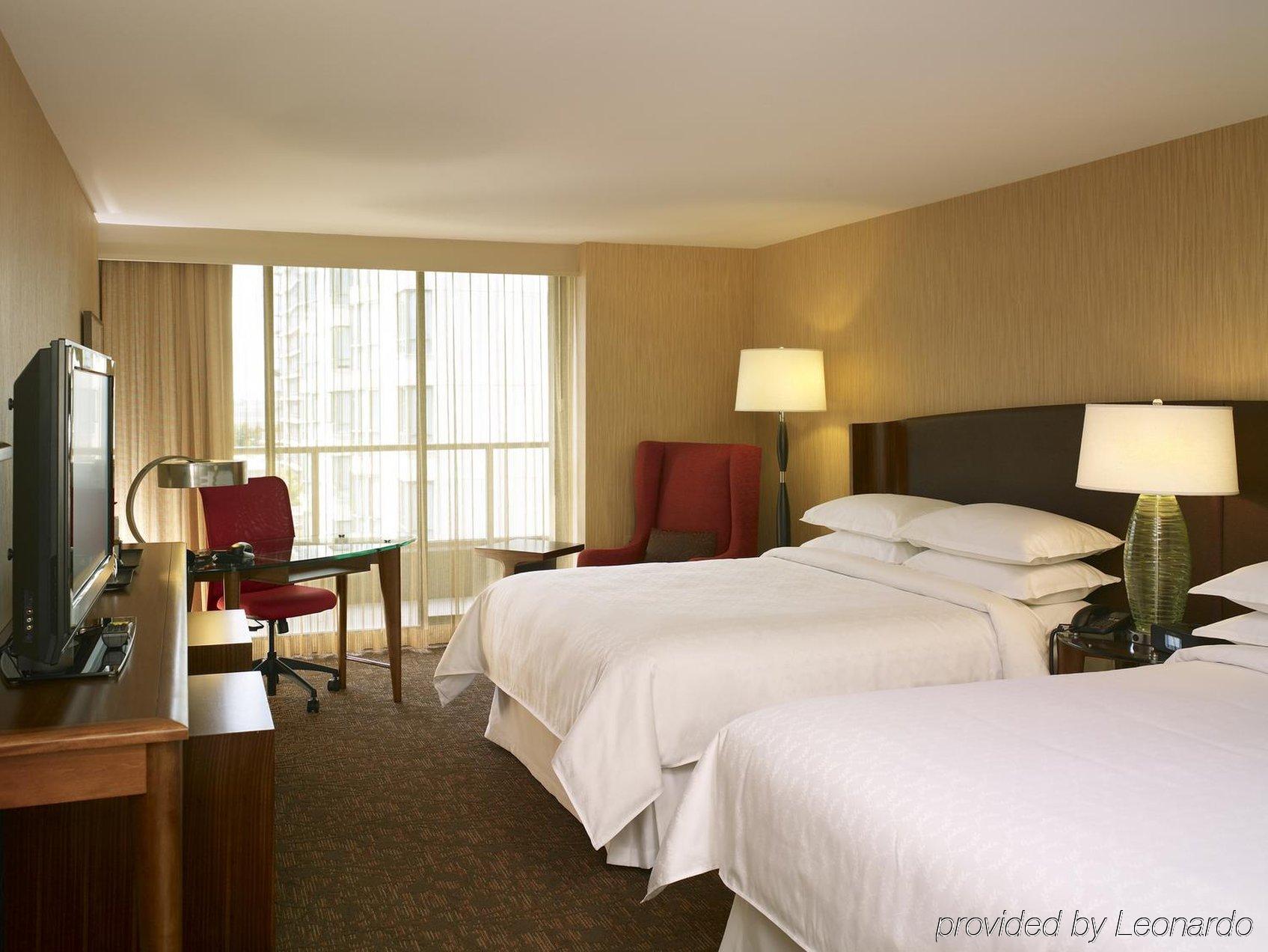 ריצ'מונד Sheraton Vancouver Airport Hotel מראה חיצוני תמונה